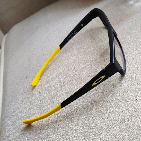 Oakley Kids Prescription eye glasses - Picture 2 of 8